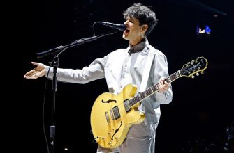 Концерт Vampire Weekend: Ночь Вибрирующей Энергии и Ностальгии